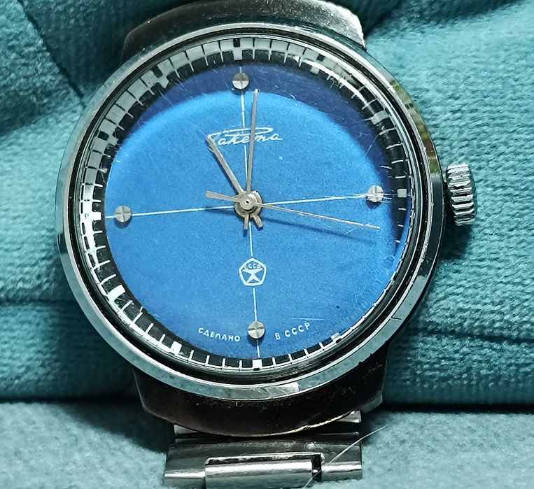 Годинник наручний Ракета - вінтаж СРСР з 90-х механізм 2609.НА