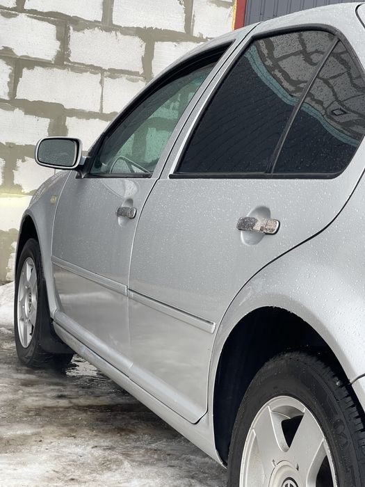 VW BORA 1.6 газ/бензин