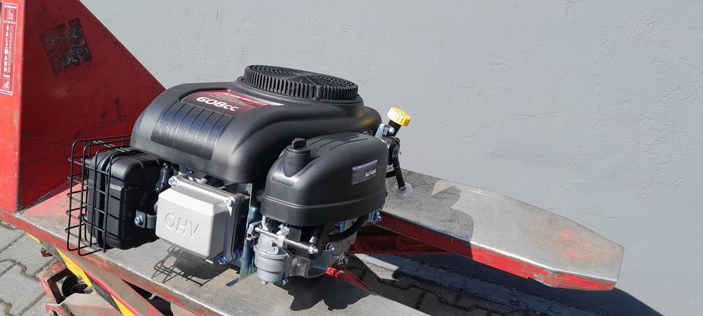 Silnik Loncin LC1P96 20KM  608CM3 silnik do traktorka