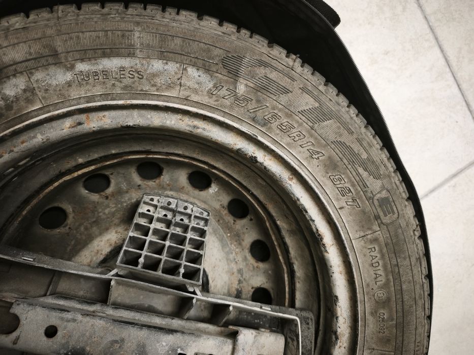 Roda suplente para carro
