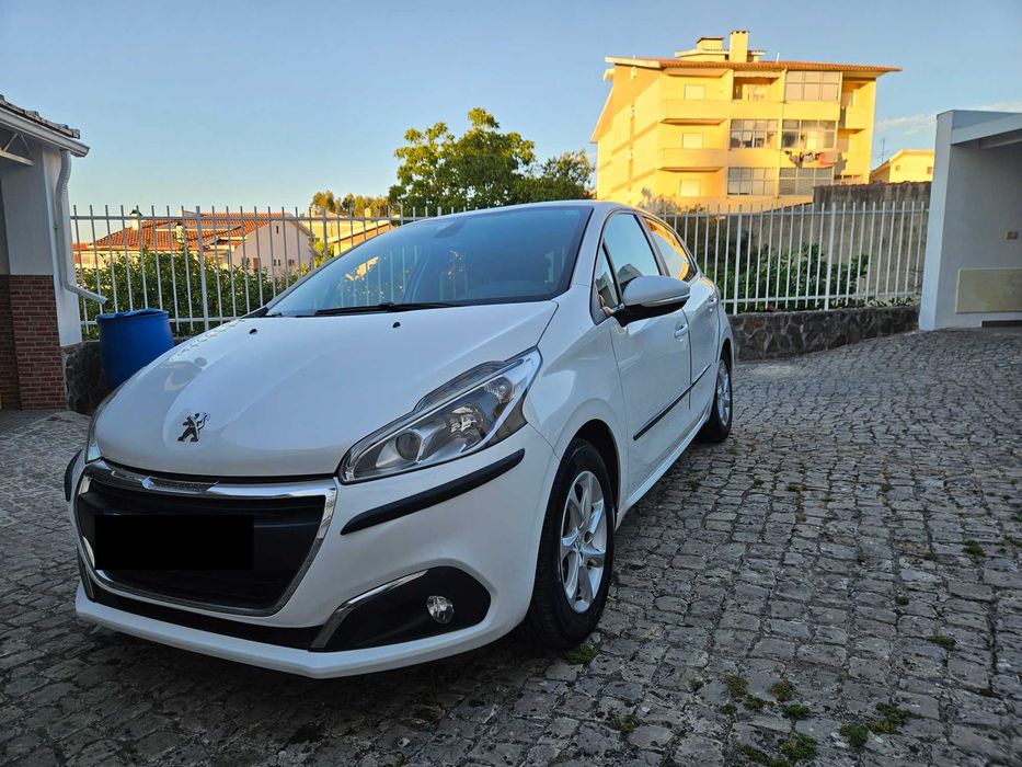 Peugeot 208 1.2 Active | 2015 | 115.543 km