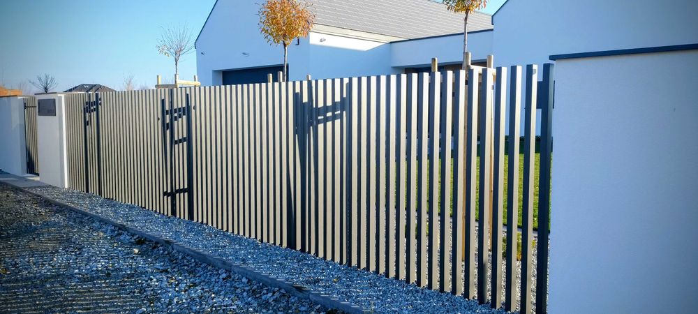 Balustrada Aluminiowa Pozioma Nowoczesna Ogrodzenia pionowe Hubson