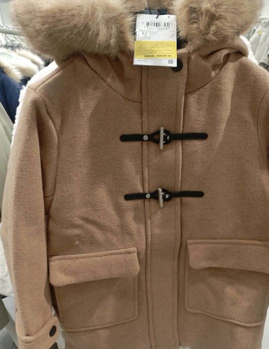 Пальто  ZARA беж