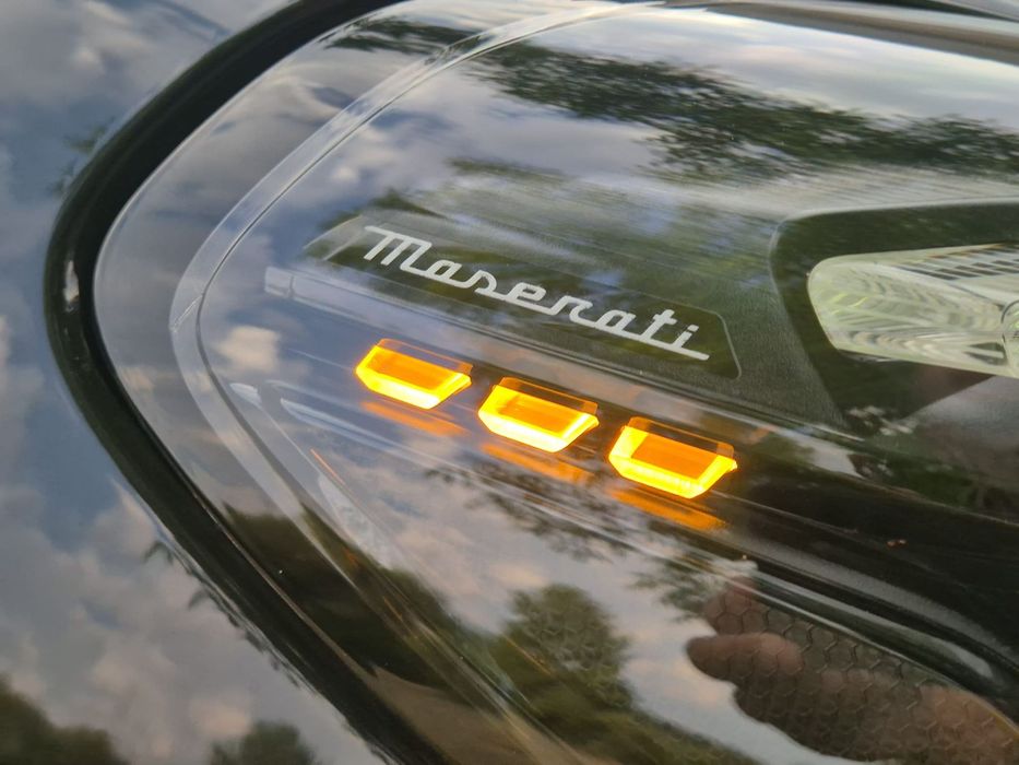Maserati Grecale Maserati Grecole 556 PS Elektryczny 110kw bateria