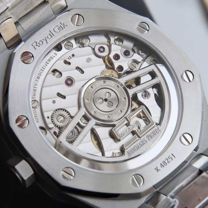 Nowy_Zegarek_Audemars Piguet_ /Mechanizm-błękit