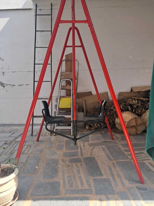 Baloiço duplo de metal para crianças