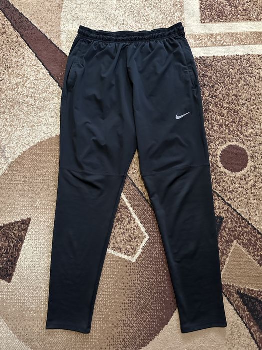 Спортивні штани Nike Dri-Fit Розмір L Стан 10/10