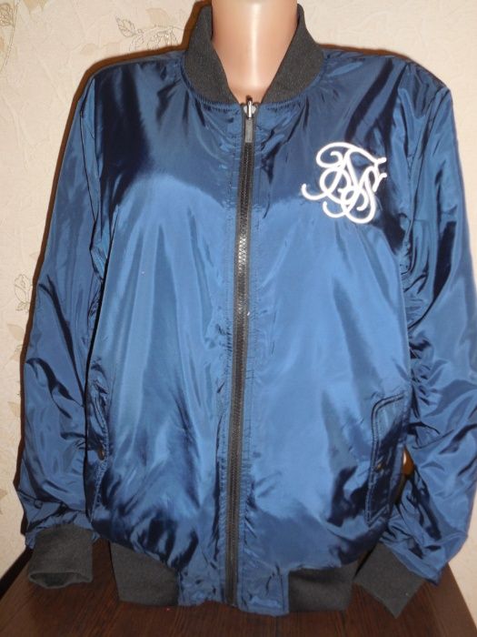 Продаю 2-х стороннюю куртку *Reversible Bomber* деми, р. S (44)