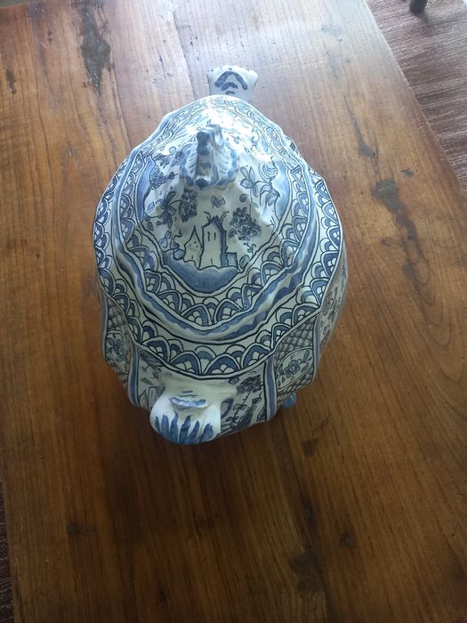 Terrina em porcelana