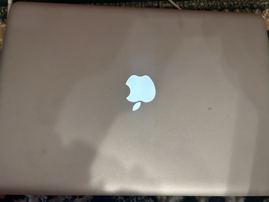 Apple macbook pro 2010 15