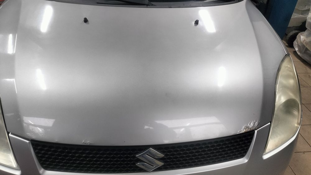 Suzuki Swift mk6 maska.