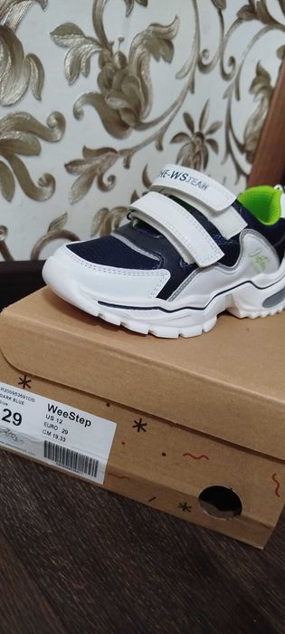 Продам кросівки для хлопчика