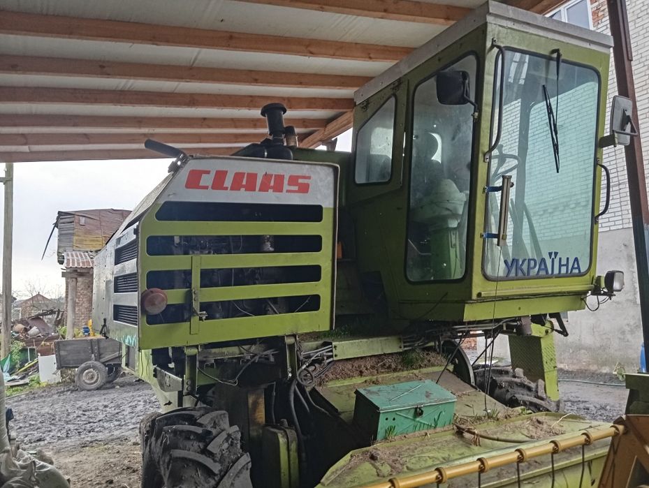 Продам комбайн клас консул