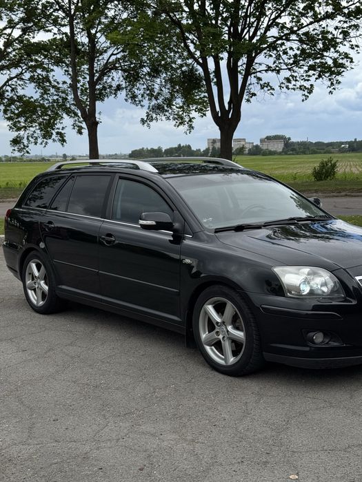 Авто Toyota Avensis 2007