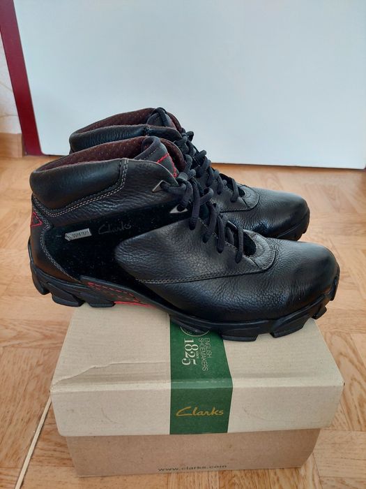Продам черевики чоловічі Clarks gore-tex.