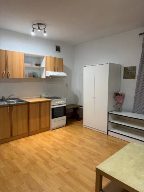 Wynajmę kawalerkę na Ruczaju 32m2