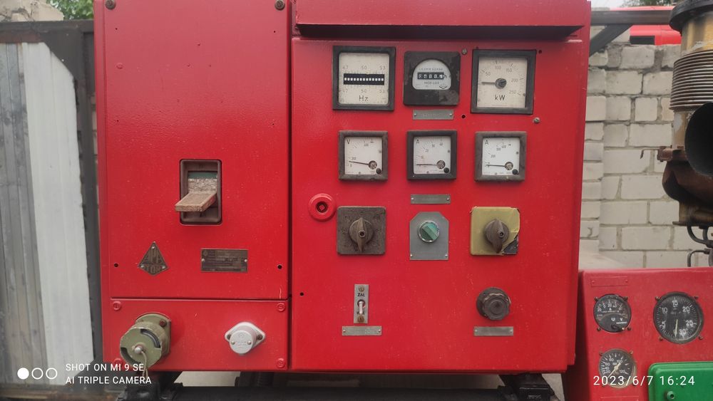 Потужний дизельний генератор  250 кВт !