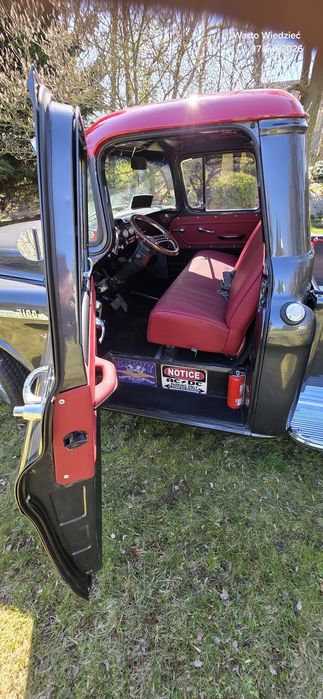 Pickup Chevrolet 3100 1956r  V8 po pełnej renowacji