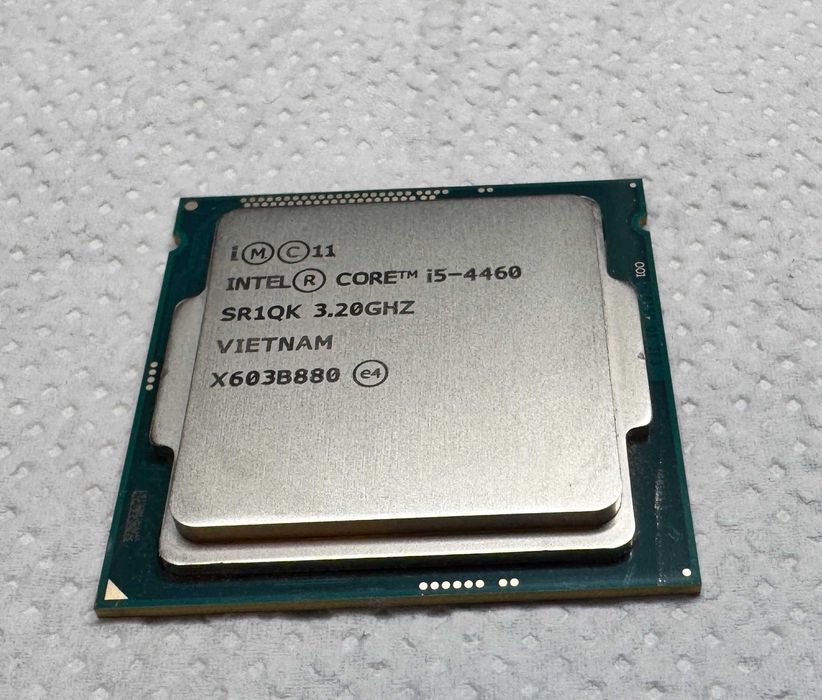 Procesor Intel i5-4460 3,20 GHZ + chłodzenie Intel