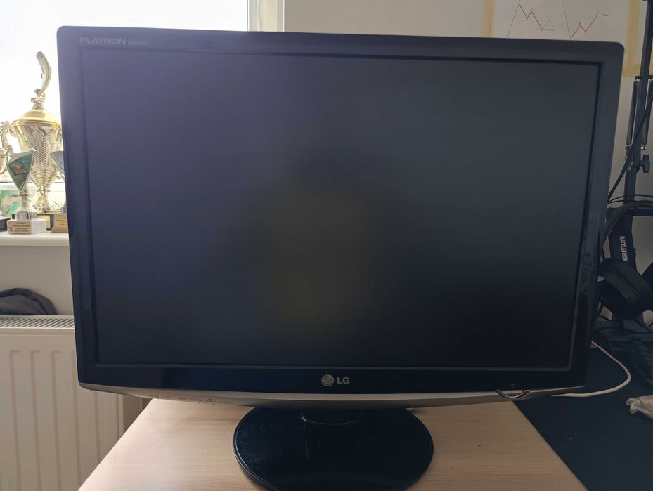 Monitor LG flatron w2252TQ