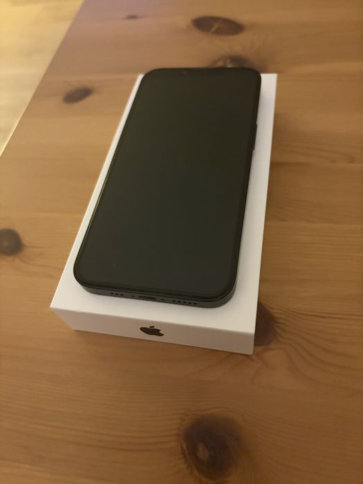 iPhone 14 w idealnym stanie