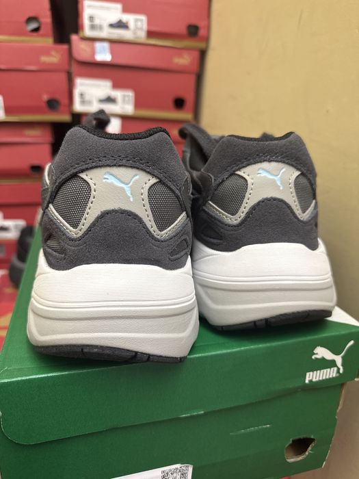 Кросівки Puma Teveris Nitro у розмірі 44 (US 10,5), довжина устілки 28,5 см.