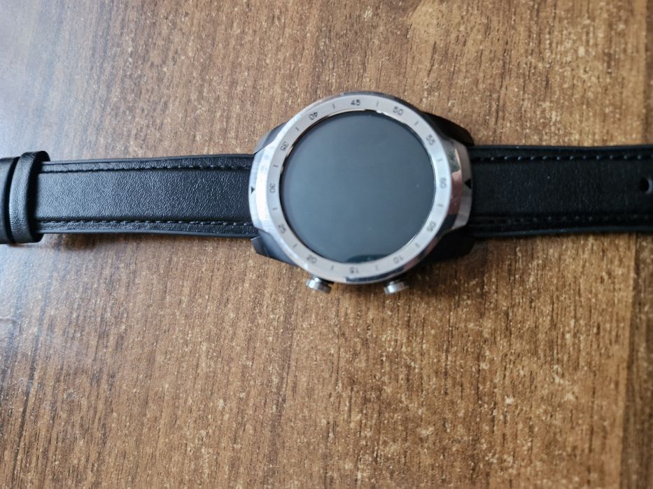 Smartwatch TICWATCH Pro model WF12106