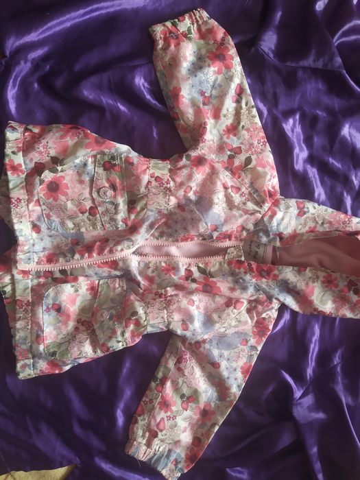 Ветровка для девочки