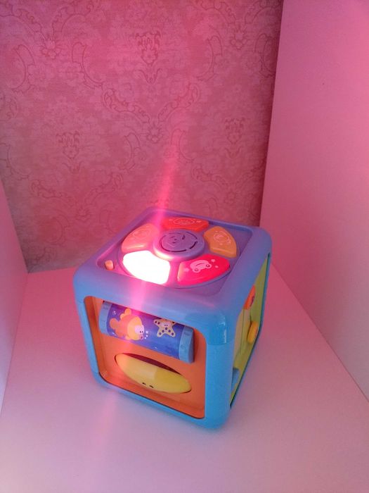 Интерактивная игрушка куб с музыкой и голосами животных