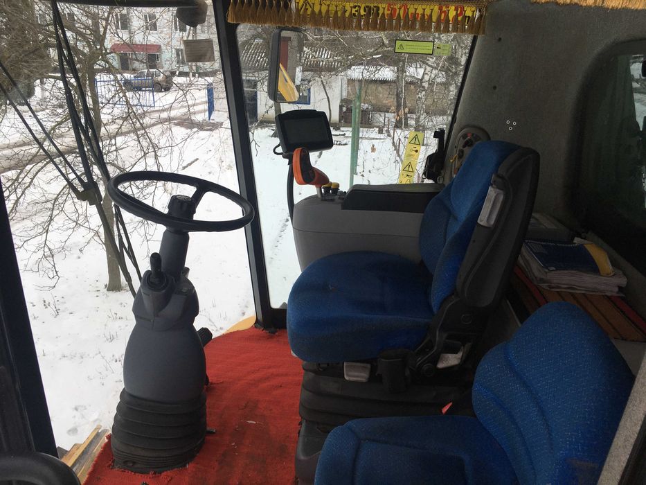 Комбайн NEW HOLLAND СХ8080