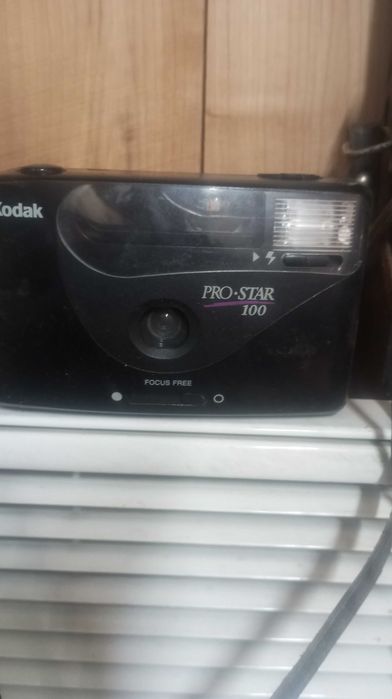 Фотоапарати, об'єктив та спалах