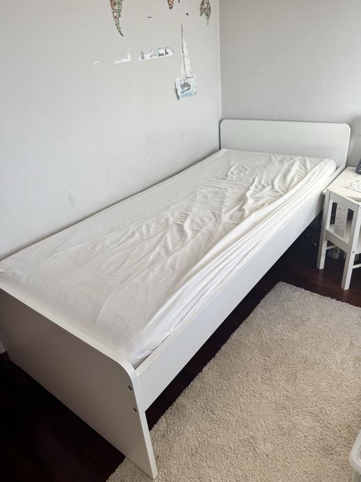 Cama IKEA MALM 90x200 cm com proteção lateral sem colchão