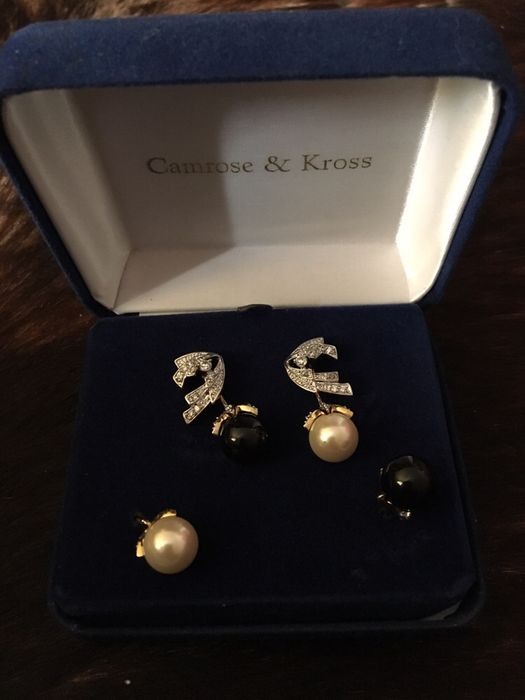 Brincos Camrose & Kross