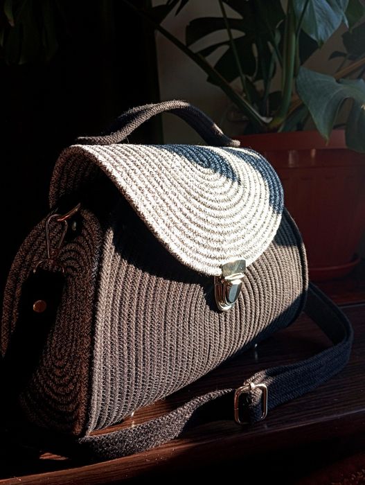 Сумочка ручної роботи