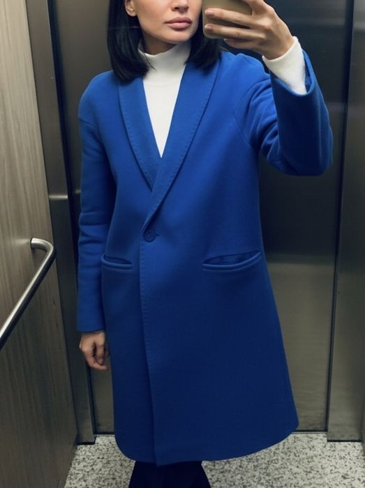 Жіноче синє пальто