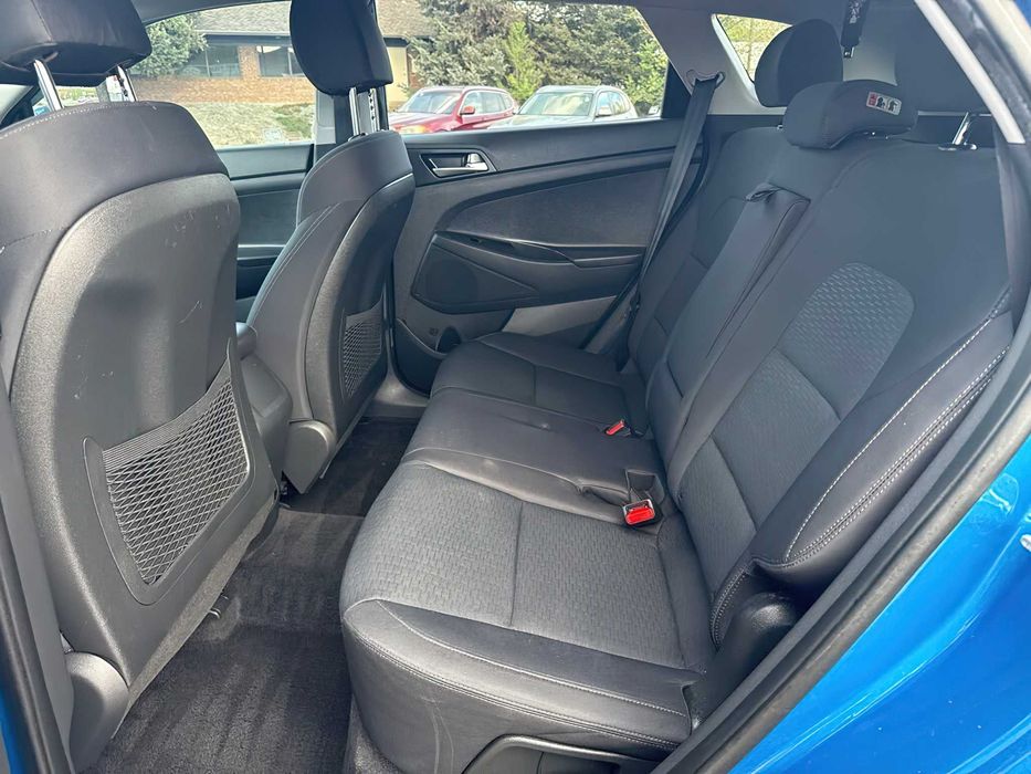 Hyundai Tucson SE      2019