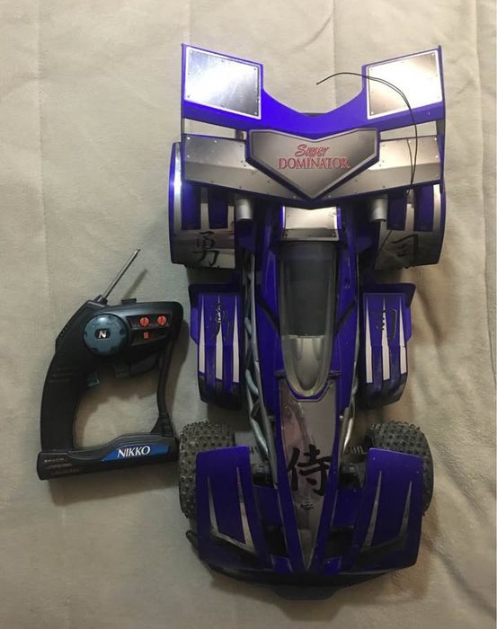Carro Telecomandado NIKKO SUPER DOMINATOR (1996)