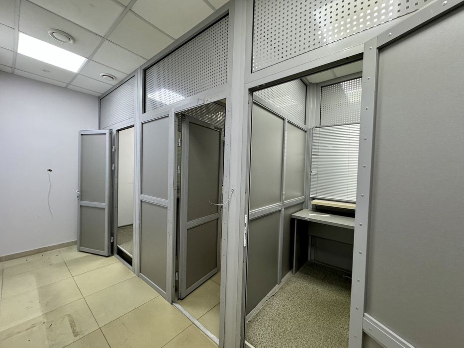 Окремо Стояча Будівля 1 100 (м2) в ЦЕНТРІ