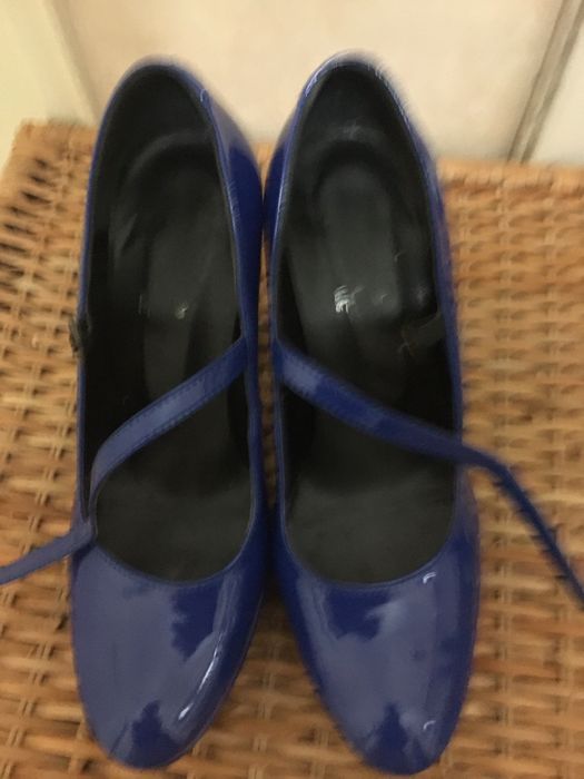 Sapatos de verniz Hera como novos