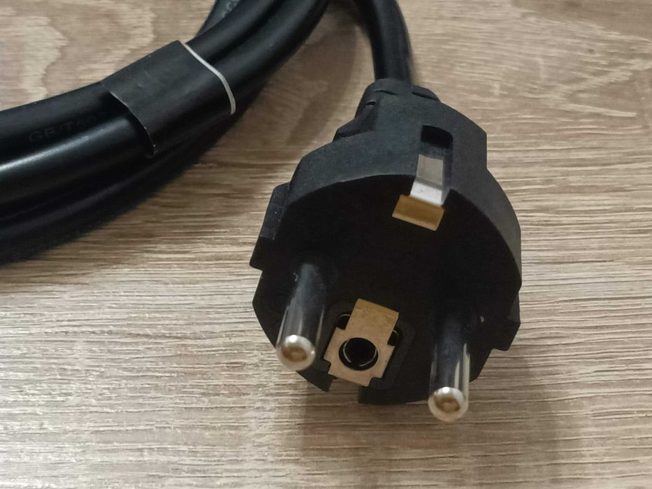 Kabel zasilający C13 do komputera PC monitora itp.
