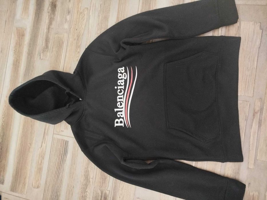 Przepiękna bluza marki Balenciaga