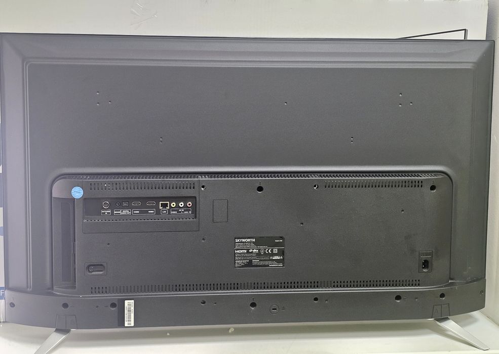 Телевизор Smart Skyworth 40дюймов