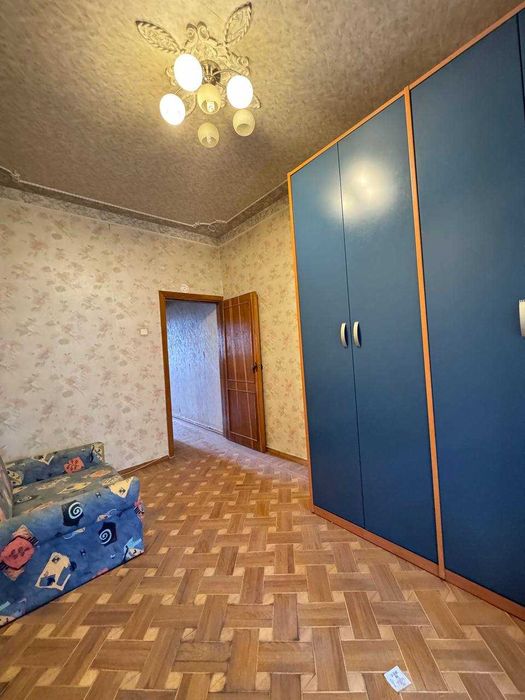 Подаж 3-кімнатної квартири в центрі міста
