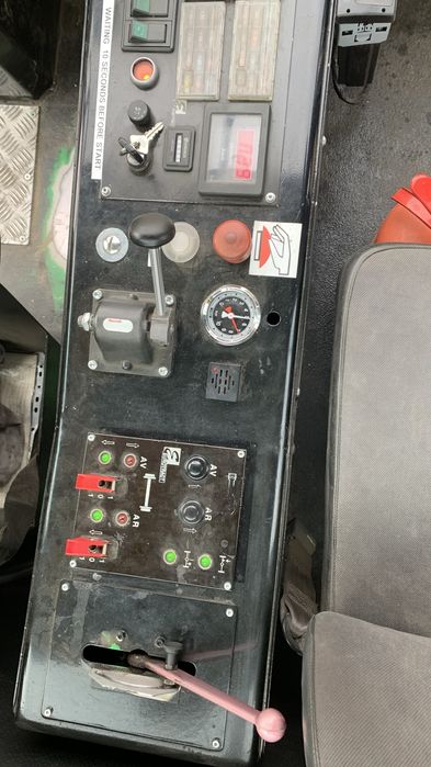 Локотрактор локомотив рельси Е1400