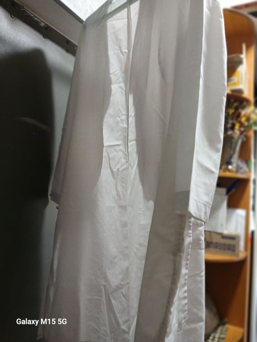 Халат білий медичний