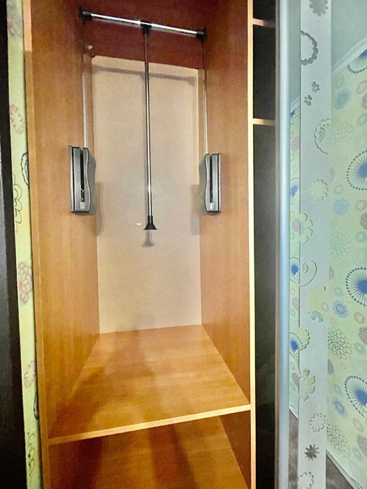 Світло завжди! 2-х кімн. 45 кв.м 3/5 Центр міста. Без меблів !