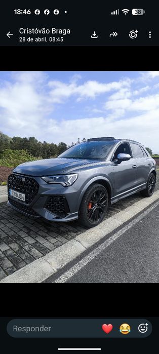 Carro Audi SUV compacto Q3 RS