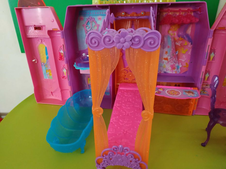 Castelo e os seus bonecos