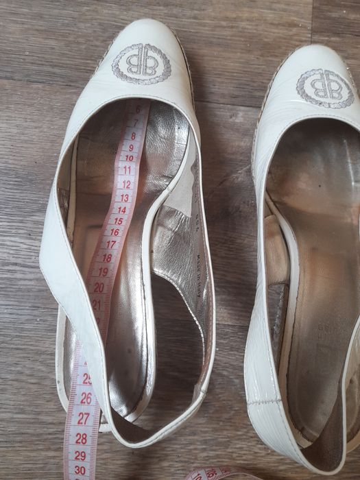 Женские кожаные босоножки