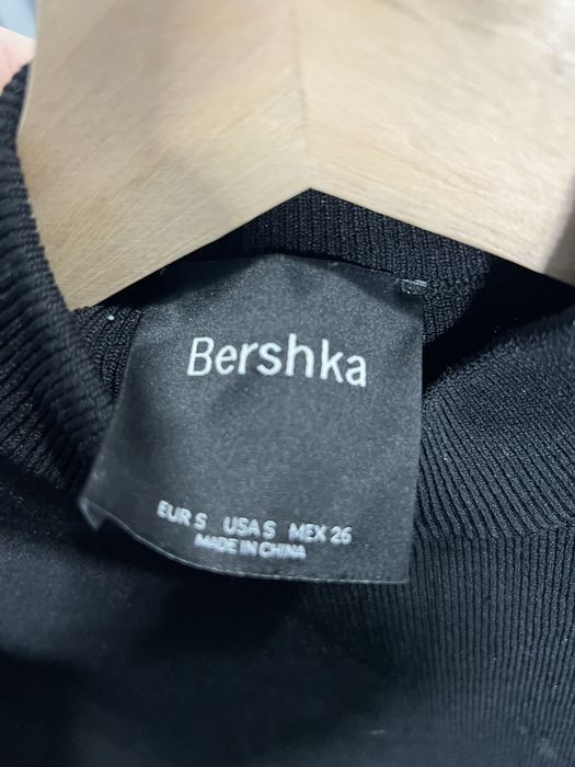 Vestido com costas abertas